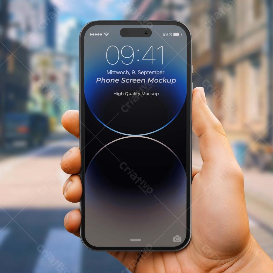 Mockup Celular Mãos Segurando Tela Frontal Editável