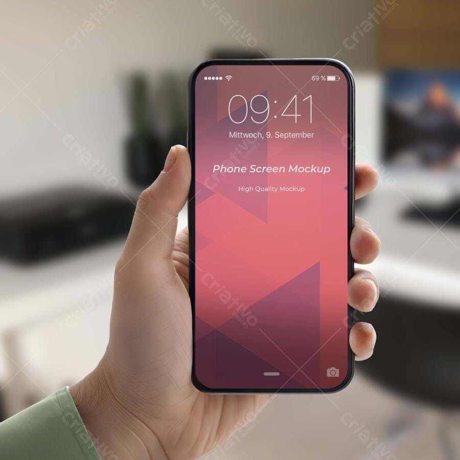 Mockup Celular Mãos Segurando Tela Smartphone Editável