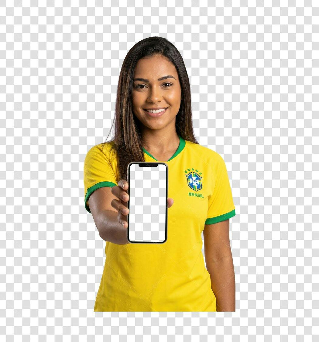 Foto Recortada Mulher Brasil Camisa Amarela Celular PNG Fundo Transparente