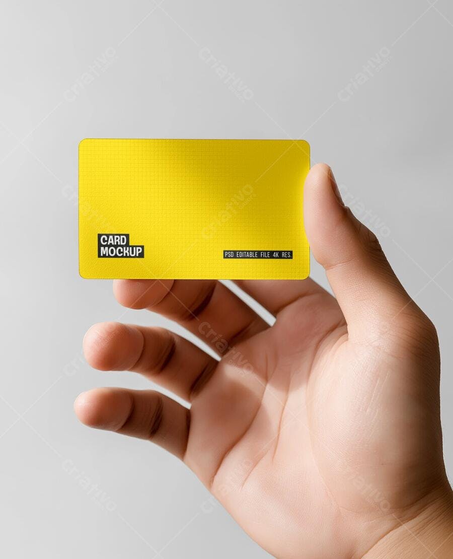 Mockup Cartão de Crédito Débito Mãos Segurando Editável