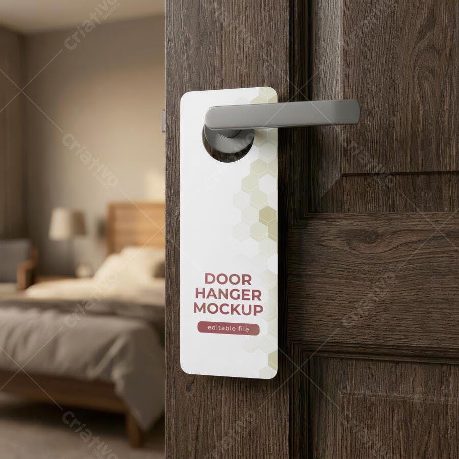 Mockup Realista Door Hanger Maçaneta Quarto Hotel Editável