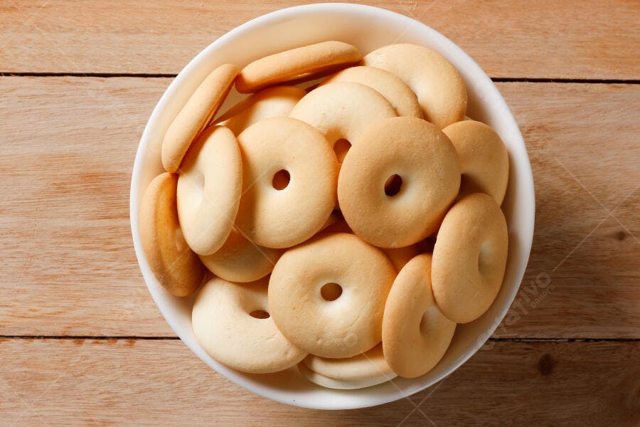 Foto Biscoitos Rosquinhas Amanteigadas Tigela Madeira