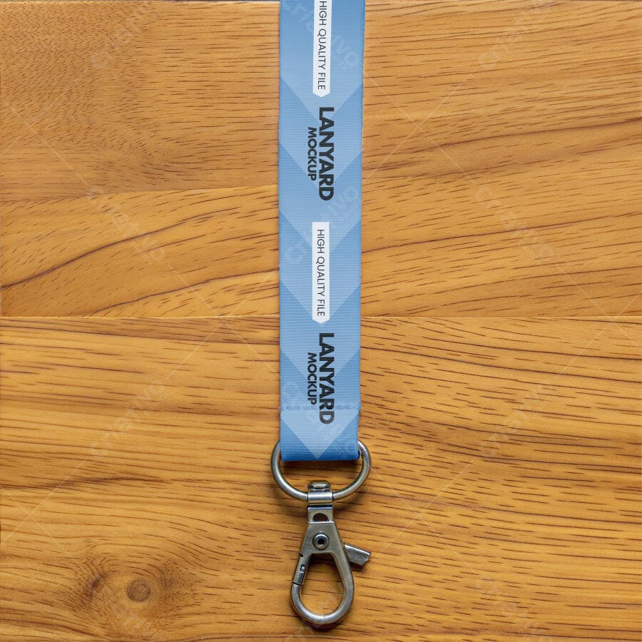 Mockup Cordão Crachá Lanyard Fundo Madeira Vista Superior Editável