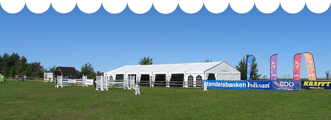 Detta partytält kan du hyra av Rent a Tent Uppsala Hyra tält till Bröllop Rent a Tent Uppsala