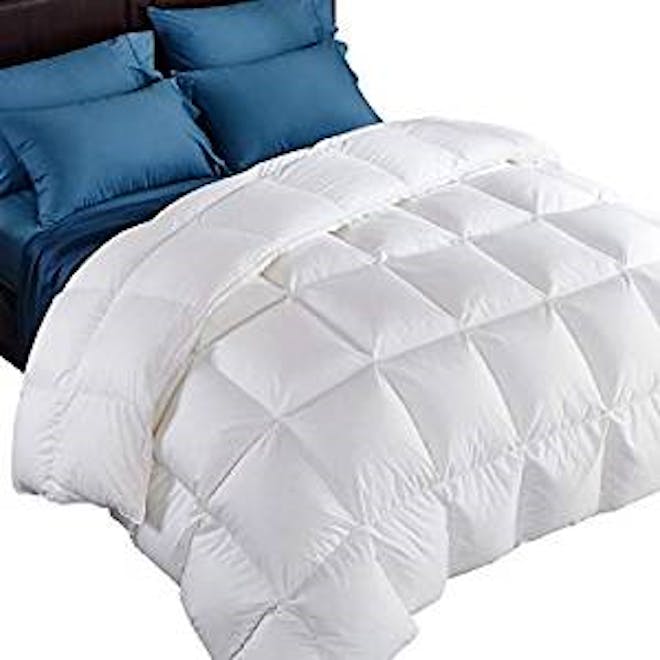 Best Comforter Your Guide To Comfortable Sleep THE MOST CHIC