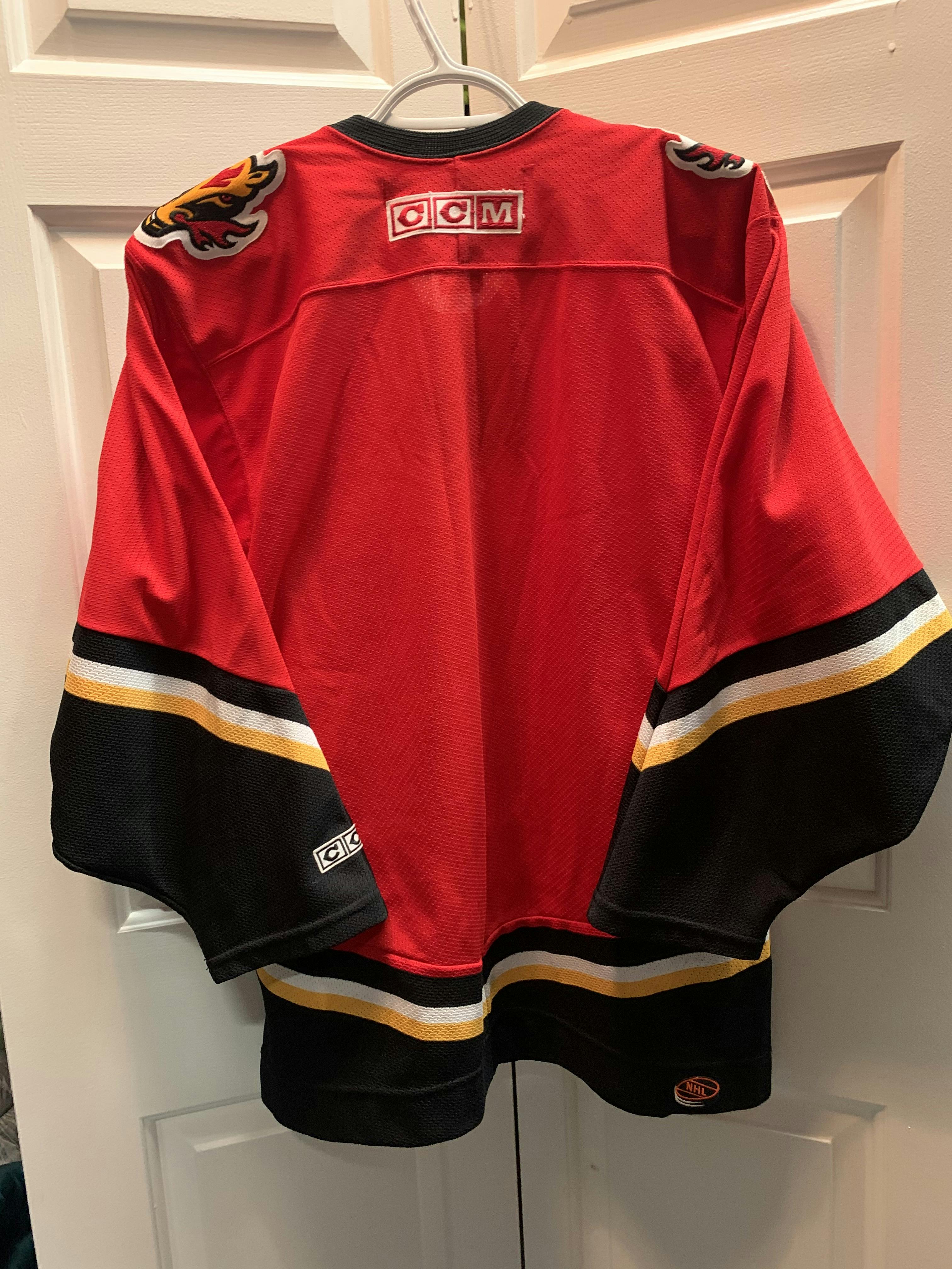 Calgary Flames Vintage CCM Jersey - M